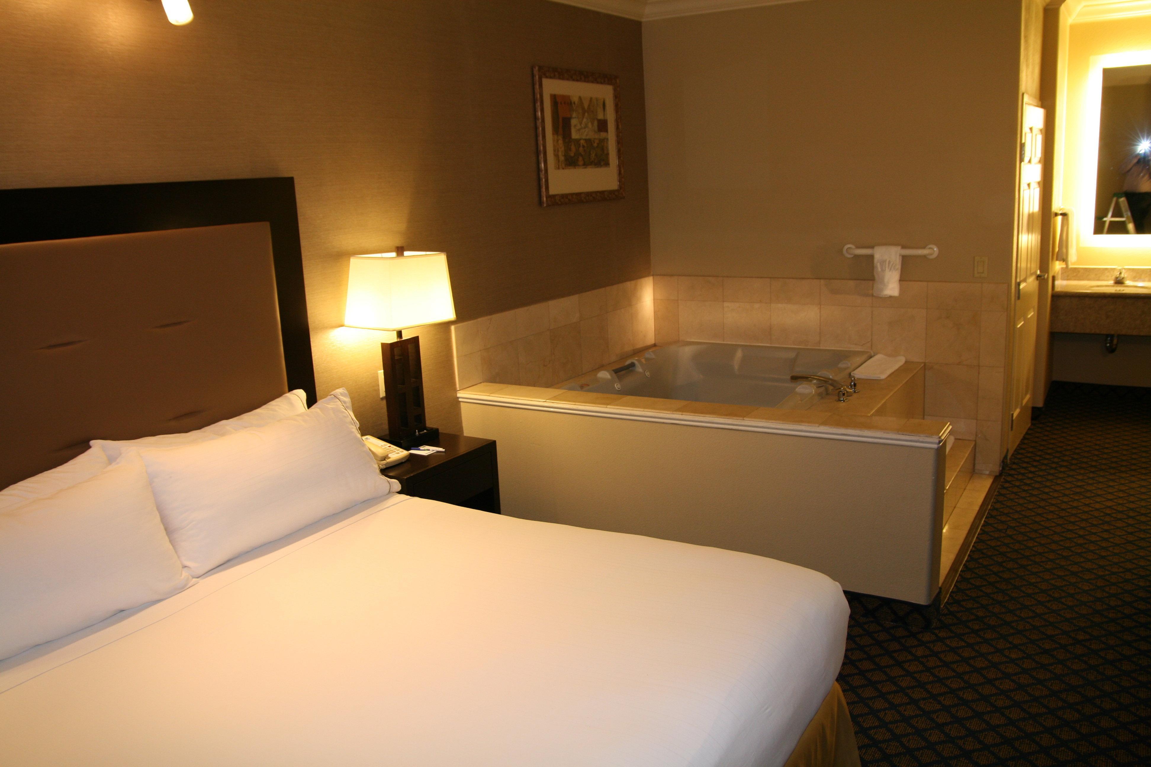 Holiday Inn Express San Pablo - Richmond Area By Ihg Экстерьер фото